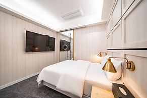 Insta Hotel - Main Branch
