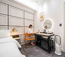Insta Hotel - Main Branch