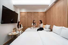 Insta Hotel - Main Branch