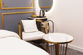 Insta Hotel - Main Branch
