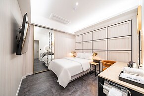 Hotel Insta Suwon