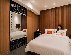 Insta Hotel - Main Branch