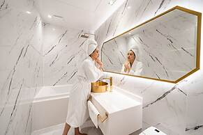Insta Hotel - Main Branch