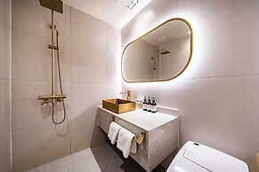 Insta Hotel - Main Branch