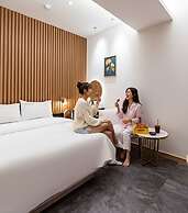 Insta Hotel - Main Branch