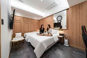 Insta Hotel - Main Branch