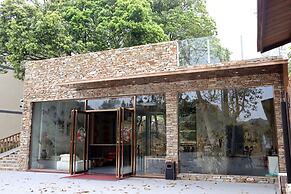 Qinhuang.tingquanshanju