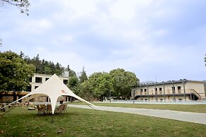 Qinhuang.tingquanshanju