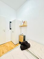 10BR Apt for Groups 8Min to Rathausplatz