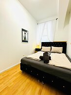 10BR Apt for Groups 8Min to Rathausplatz