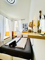 10BR Apt for Groups 8Min to Rathausplatz