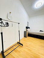 10BR Apt for Groups 8Min to Rathausplatz