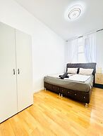10BR Apt for Groups 8Min to Rathausplatz