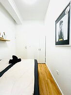 10BR Apt for Groups 8Min to Rathausplatz