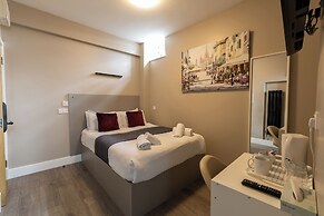 Paragraph Palmers Green