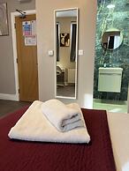 Paragraph Palmers Green