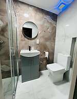 Paragraph Palmers Green