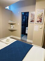 Paragraph Palmers Green