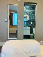 Paragraph Palmers Green