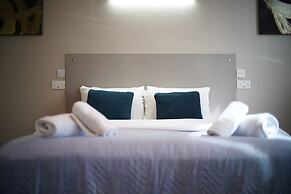 Paragraph Palmers Green