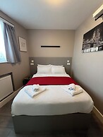 Paragraph Palmers Green