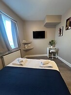 Paragraph Palmers Green