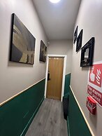 Paragraph Palmers Green