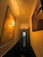 Paragraph Palmers Green