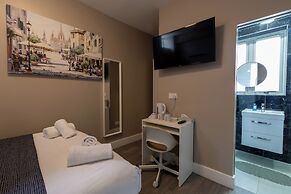 Paragraph Palmers Green