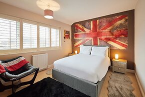 Host Stay Chestnut Close