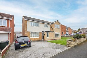 Host Stay Chestnut Close