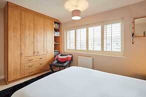 Host Stay Chestnut Close