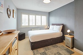 Host Stay Chestnut Close