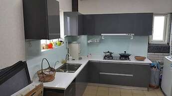 Yilan Dongshan Cypress B&B