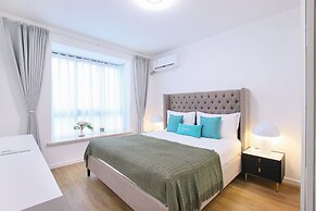 Tyms 3BR 2BA Apt Near Stadium Line 1 4