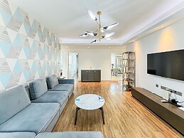 Tyms 3BR 2BA Apt Near Stadium Line 1 4