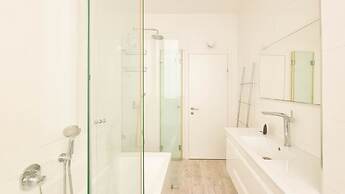 Geula Tulipe in Tel Aviv-yafo