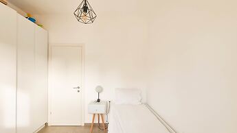 Geula Tulipe in Tel Aviv-yafo