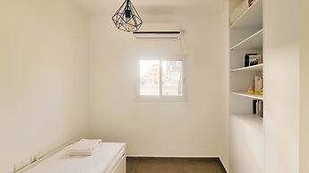 Geula Tulipe in Tel Aviv-yafo