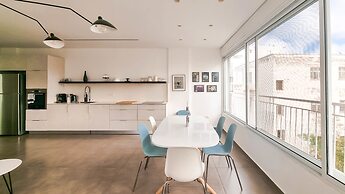 Geula Tulipe in Tel Aviv-yafo