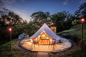 Mangoo Glamping