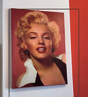 ROSA HOMES - THE RED