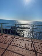 ROSA HOMES - THE RED