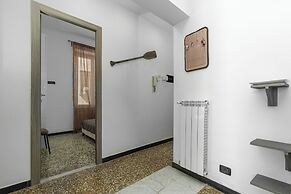 ROSA HOMES - THE RED