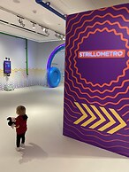 ROSA HOMES - THE RED