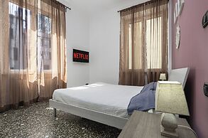 ROSA HOMES - THE RED