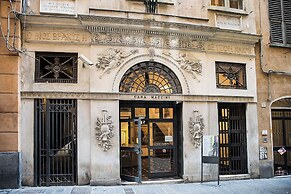 ROSA HOMES - THE RED