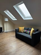 1 Bed Flat - Sleeps 3 - Parking - Wifi