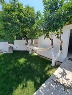 The Garden House in Paradisi