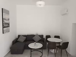 The Sun House in Paradisi